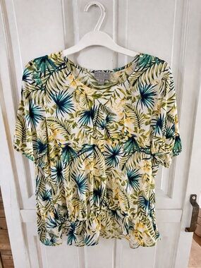 Aura Tropical Leaf Short Sleeve Top in Cream, Green and Teal